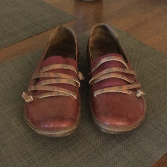 Woman’s Camper peu flats - Picture 2 of 6